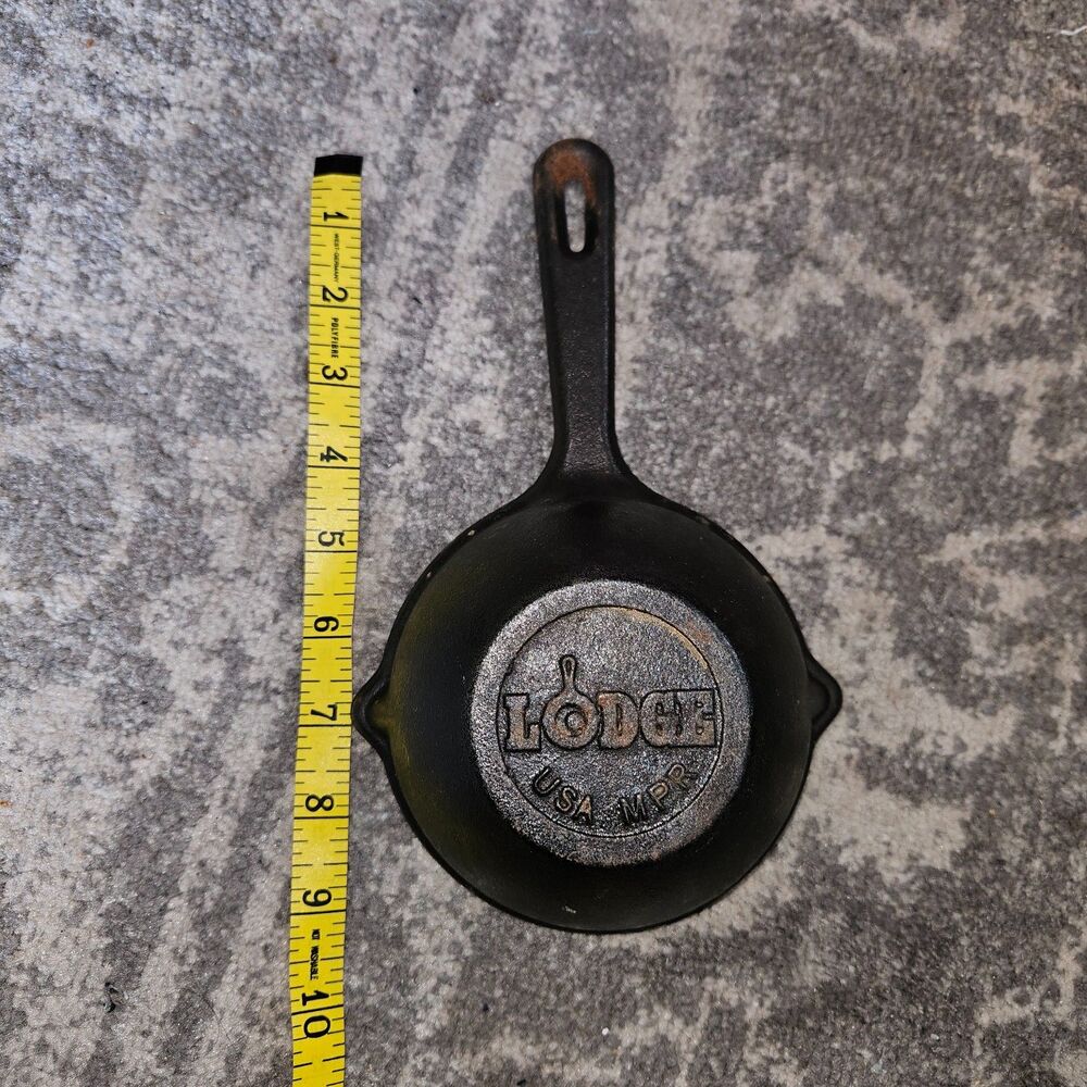 Small Lodge Cast Iron BBQ Sauce Butter Pan